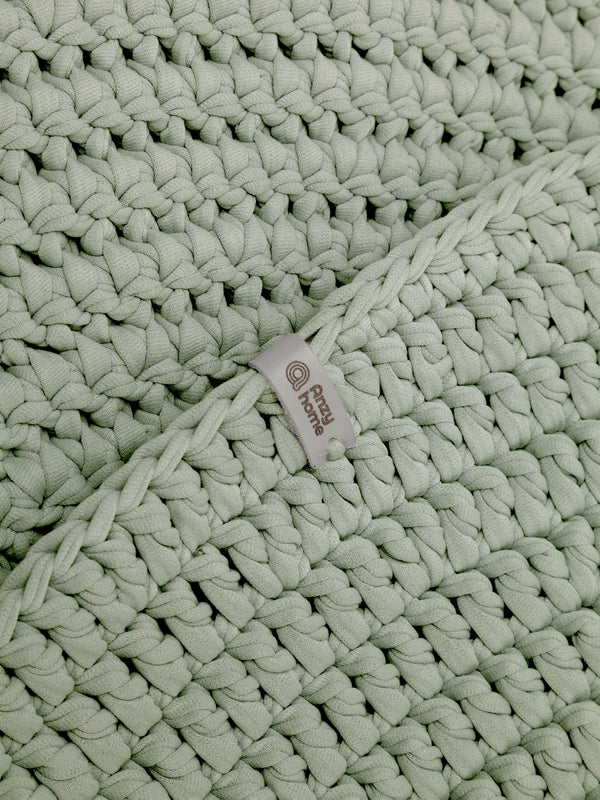 Round plain rug