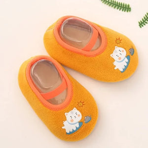 Soft Infant Floor Slippers – Safe & Cozy (0–18M)