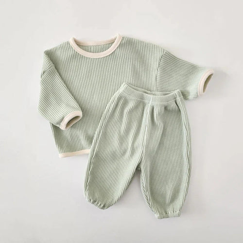 Baby boys girls 2pcs waffle cotton pullover top and jogger pants outfit, stylish and comfy for toddlers.
