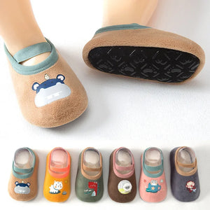 Soft Infant Floor Slippers – Safe & Cozy (0–18M)