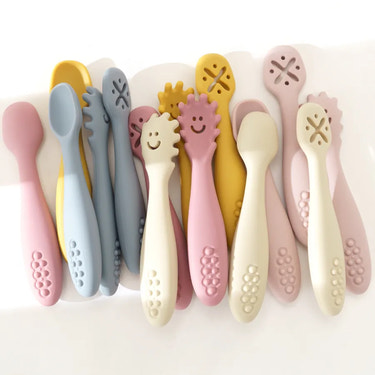Set of 3 Silicone Learning Spoons for Children Multivariant - MOOGCO Baby