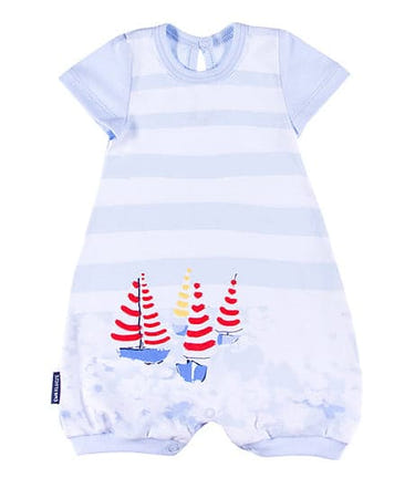 Sailboat romper for babies, featuring a playful nautical design, perfect for summer outings and playtime.