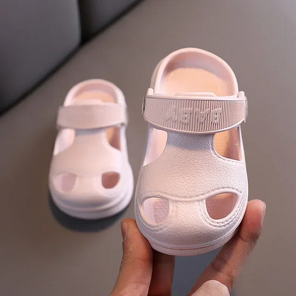 Kids’ Beach Sandals – Breathable & Anti-Slip (1–6 Years)