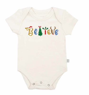 Graphic bodysuit for babies with "Believe" print, perfect for stylish and comfortable wear. Short sleeve design.