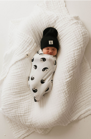 Bamboo Swaddle | Black & White Yin-Yang