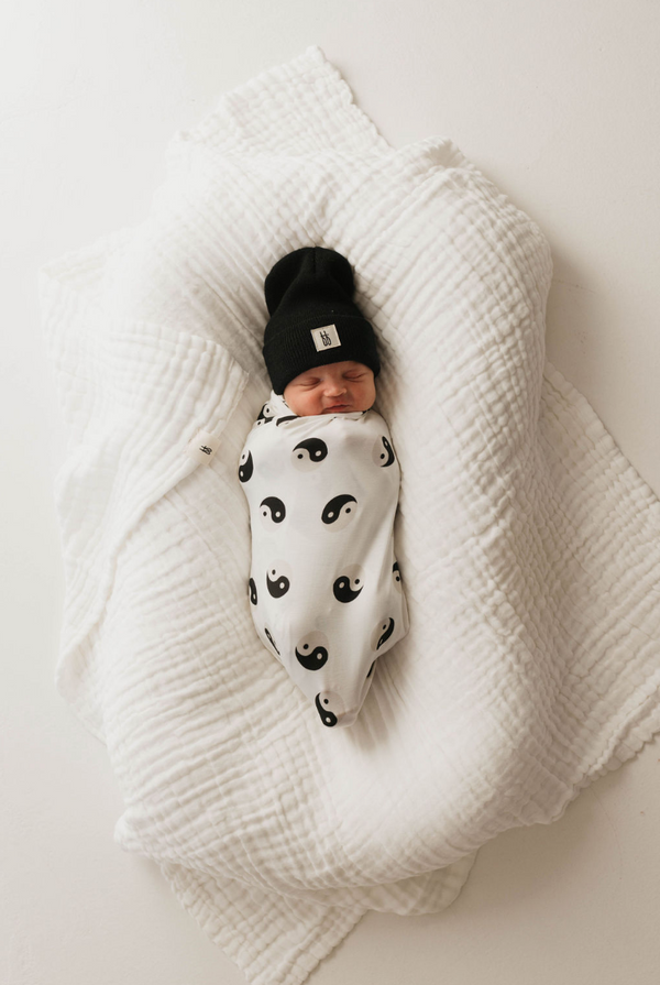 Bamboo Swaddle | Black & White Yin-Yang