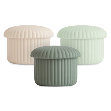 Silicone baby food containers for easy storage and on-the-go feeding. Safe, durable, and perfect for homemade baby meals.