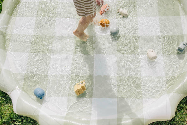 BROOKLYN NEUTRAL Green Gingham Splash Pad with Hose Attachment