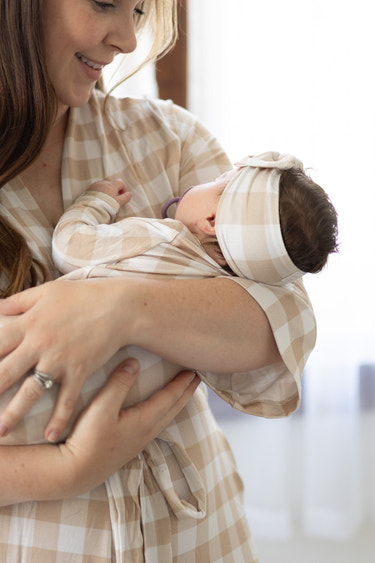 Mommy Robe in Sunday Picnic Sand - Comfortable and stylish robe for moms, perfect for relaxing at home.