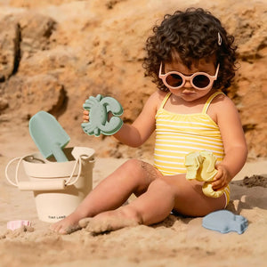 Tiny Land® One-Stop Beach Toy & Tent Set – Light Blue Gingham