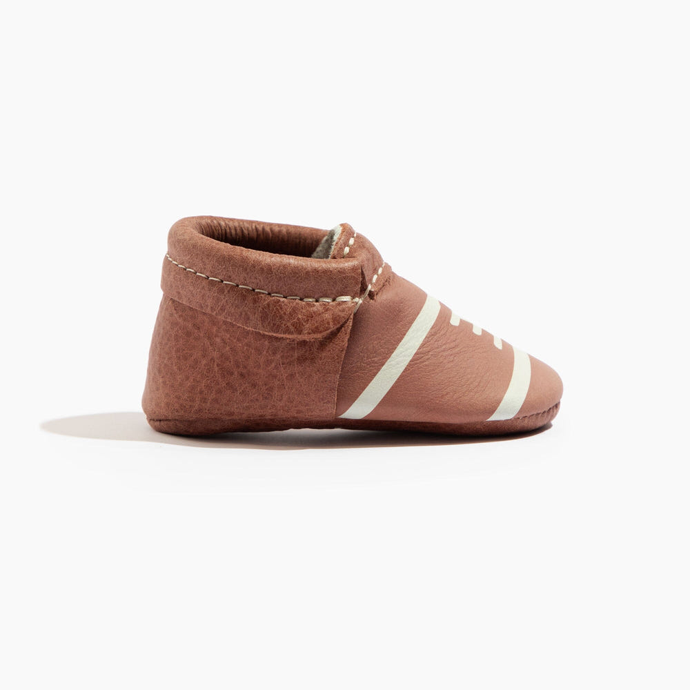 Touchdown II City Baby Shoe - stylish and comfortable city mocc for infants, perfect for everyday adventures.