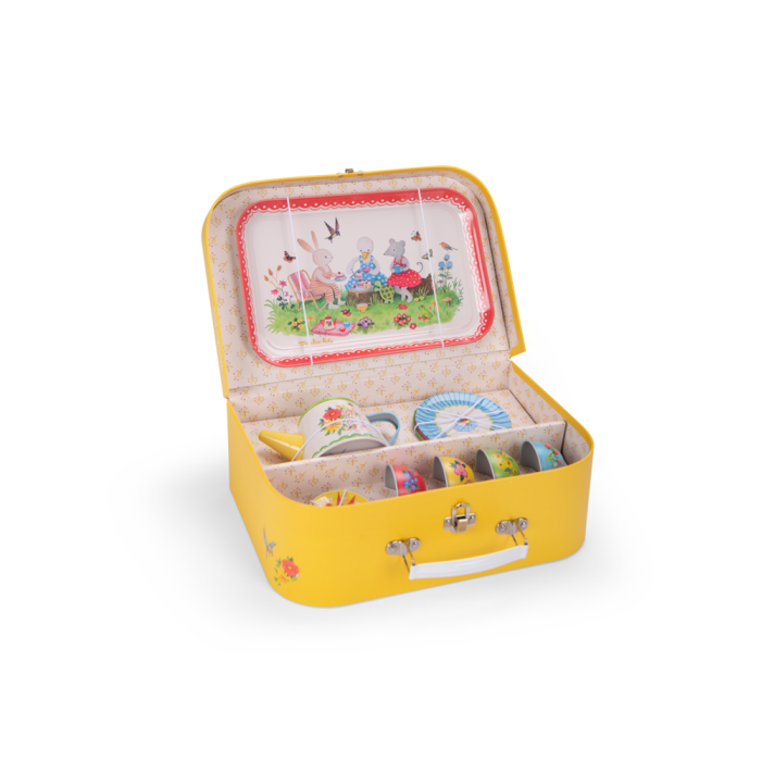 "Metal tea set - The Big Family in a toy suitcase, perfect for imaginative play and family gatherings."