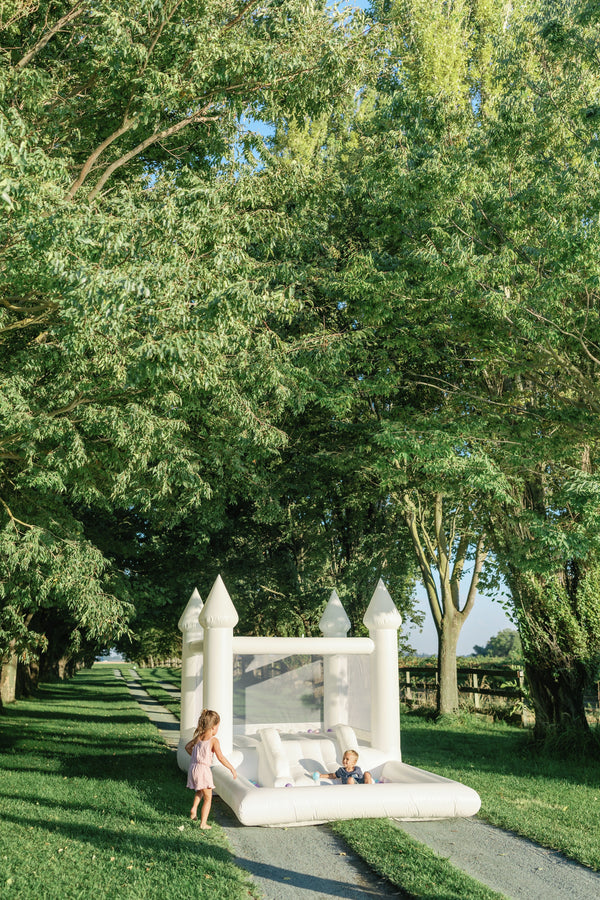 Mini Marcos - White COMBO Bounce House with Ball Pit