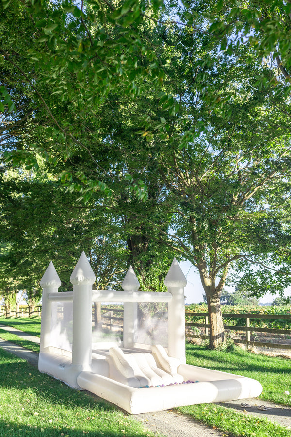 Mini Marcos - White COMBO Bounce House with Ball Pit