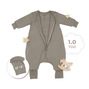 1.0 TOG Snuggle-Sack for babies, cozy and spacious sleep sack, perfect for comfort and warmth.
