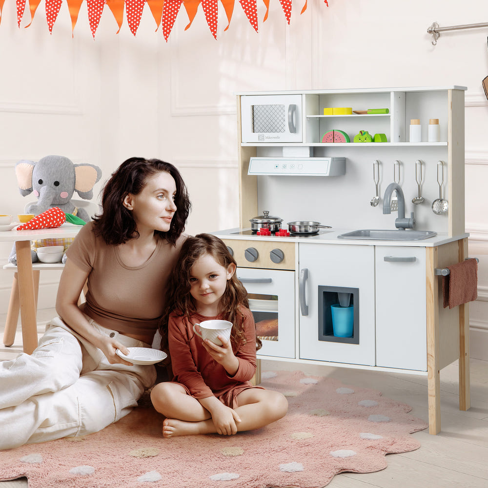 Wooden Pretend Play Kitchen Set for Toddlers - Realistic