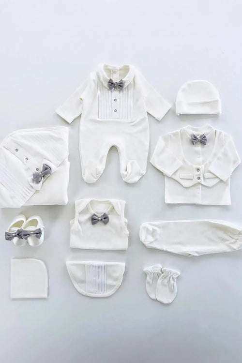 William Newborn White Coming Home Set (10 pcs) displayed at angle 4, perfect for welcoming your baby home.