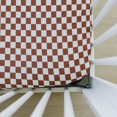 Rust Checkered Bamboo Ribbed Stretch Crib Sheet - MOOGCO Baby