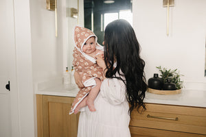 Daisy Dream Muslin Hooded Towel - MOOGCO Baby
