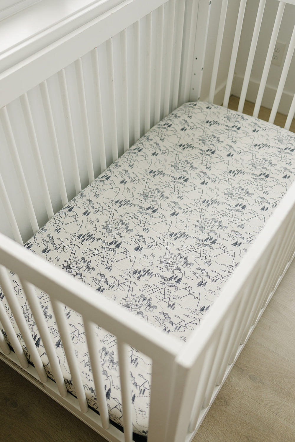Summit Muslin Crib Sheet - MOOGCO Baby