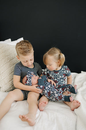 Americana Floral Ribbed Bamboo Cozy Short Set for babies, featuring a stylish two-piece design in a charming floral pattern.