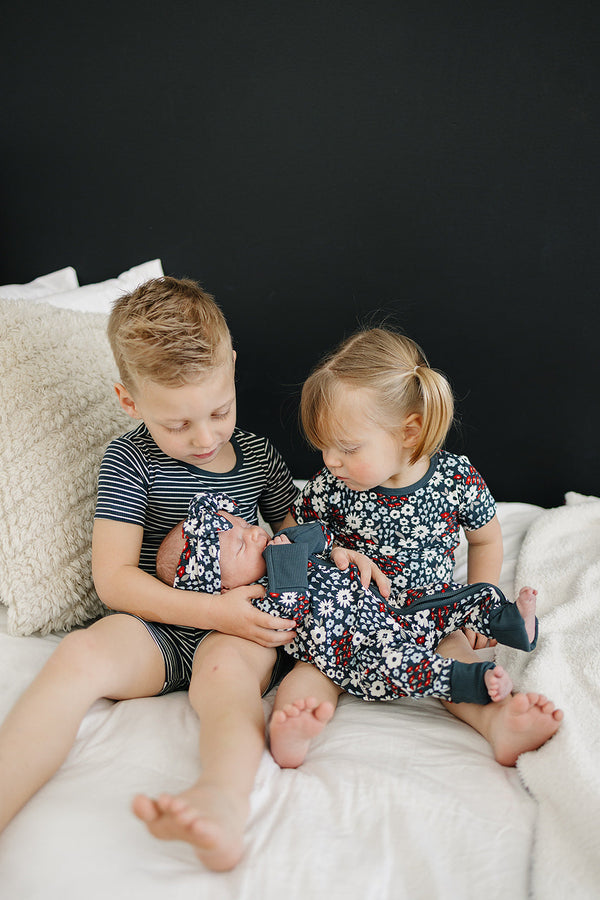 Americana Floral Ribbed Bamboo Cozy Short Set for babies, featuring a stylish two-piece design in a charming floral pattern.