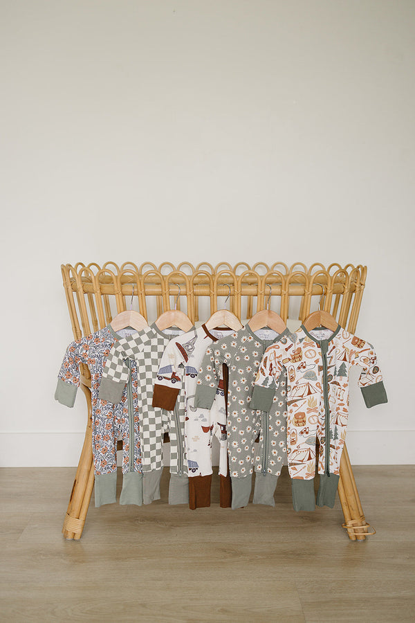 Light Green Checkered Bamboo Zipper - MOOGCO Baby