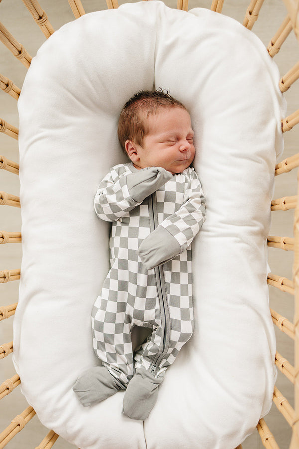 Light Green Checkered Bamboo Zipper - MOOGCO Baby