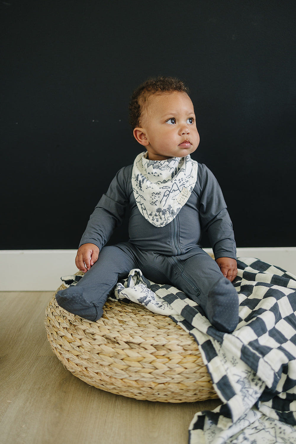 Summit Muslin Bib - MOOGCO Baby