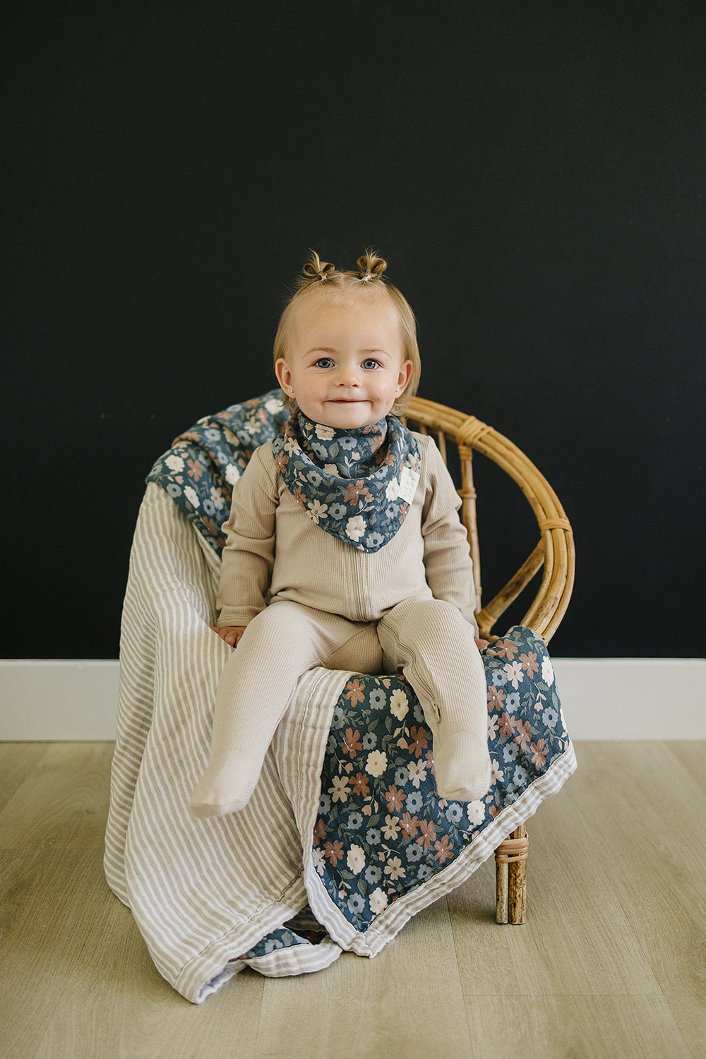 Taupe Stripe + Midnight Floral Muslin Quilt - MOOGCO Baby