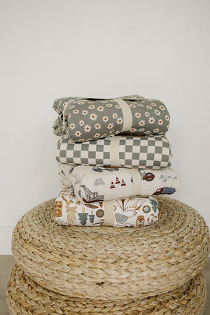 Light Green Checkered Bamboo Fleece Quilt - MOOGCO Baby