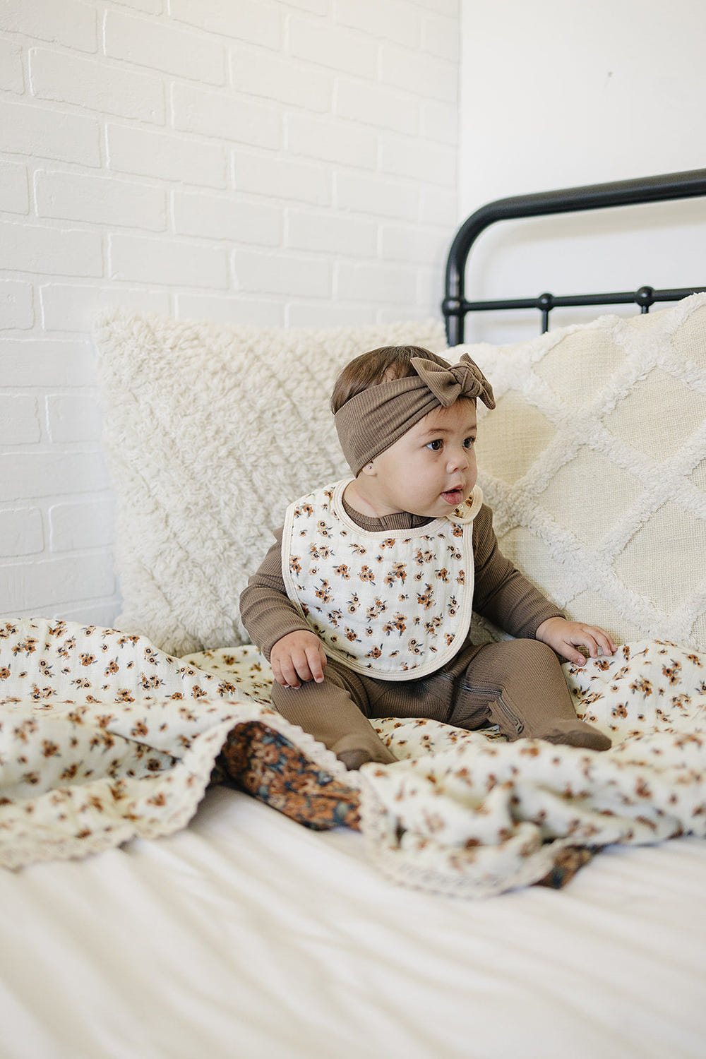Autumn Bloom Classic Muslin Bib - MOOGCO Baby