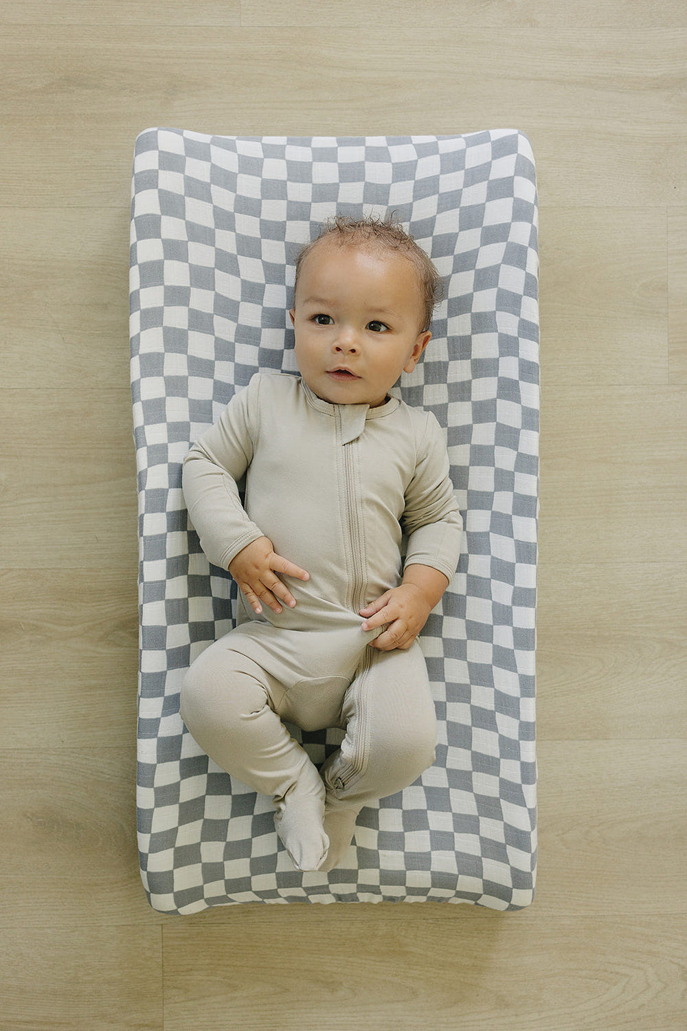 Dusty Blue Wavy Checkered Muslin Changing Pad Cover - MOOGCO Baby