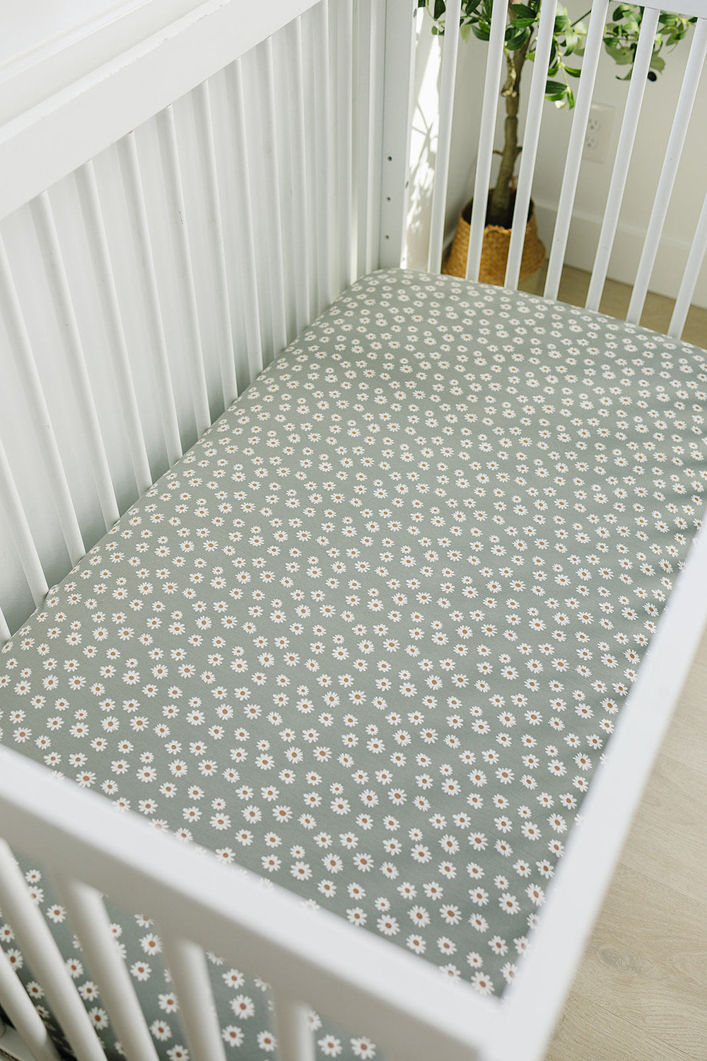 Light Green Daisy Bamboo Stretch Crib Sheet - MOOGCO Baby