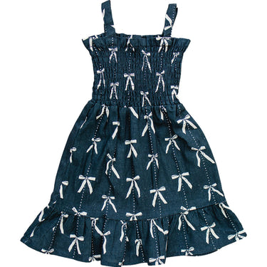 Cute bow linen dress for babies, perfect for stylish and comfortable wear. Ideal for any occasion.