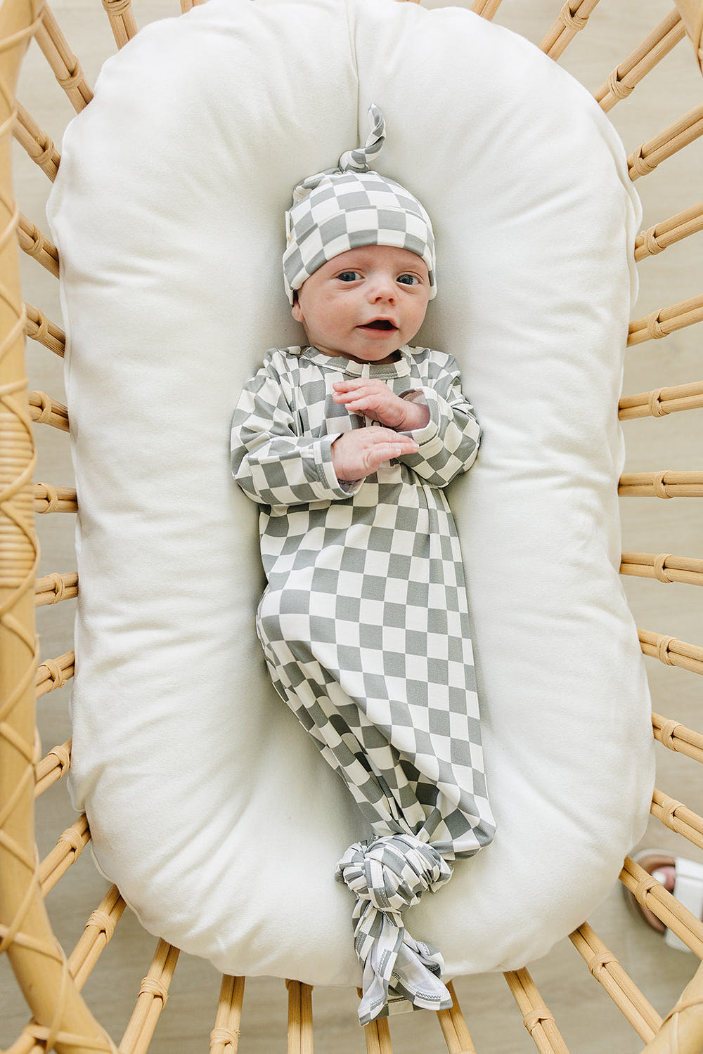 Light Green Checkered Bamboo Newborn Knot Hat - MOOGCO Baby