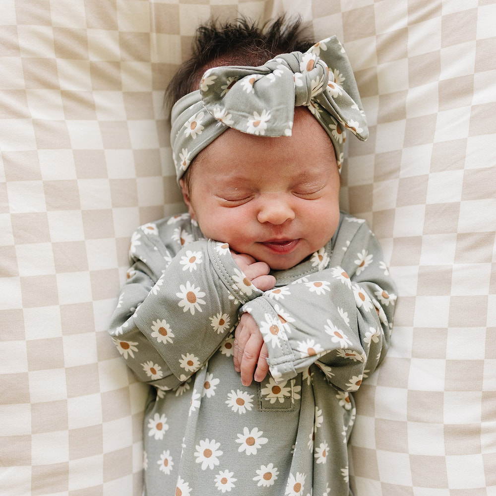 Light Green Daisy Bamboo Head Wrap - MOOGCO Baby