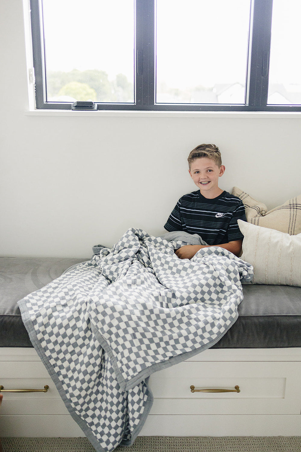 Dusty Blue Wavy Checkered Twin Muslin Quilt