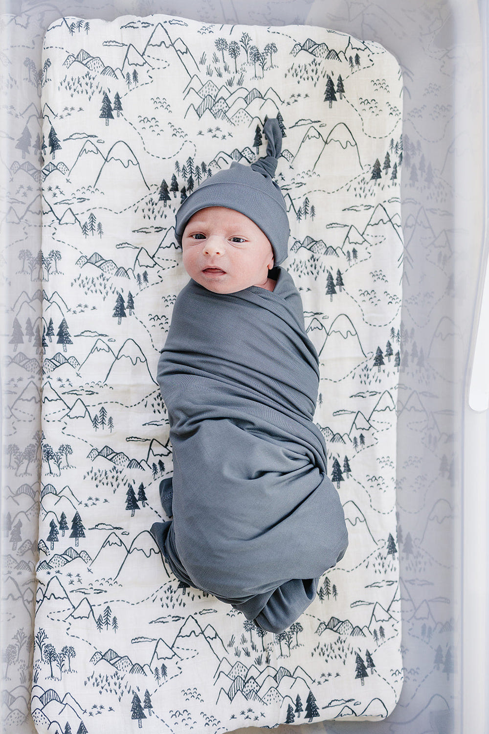 Mebie Baby Charcoal Bamboo Stretch Swaddle 47x47