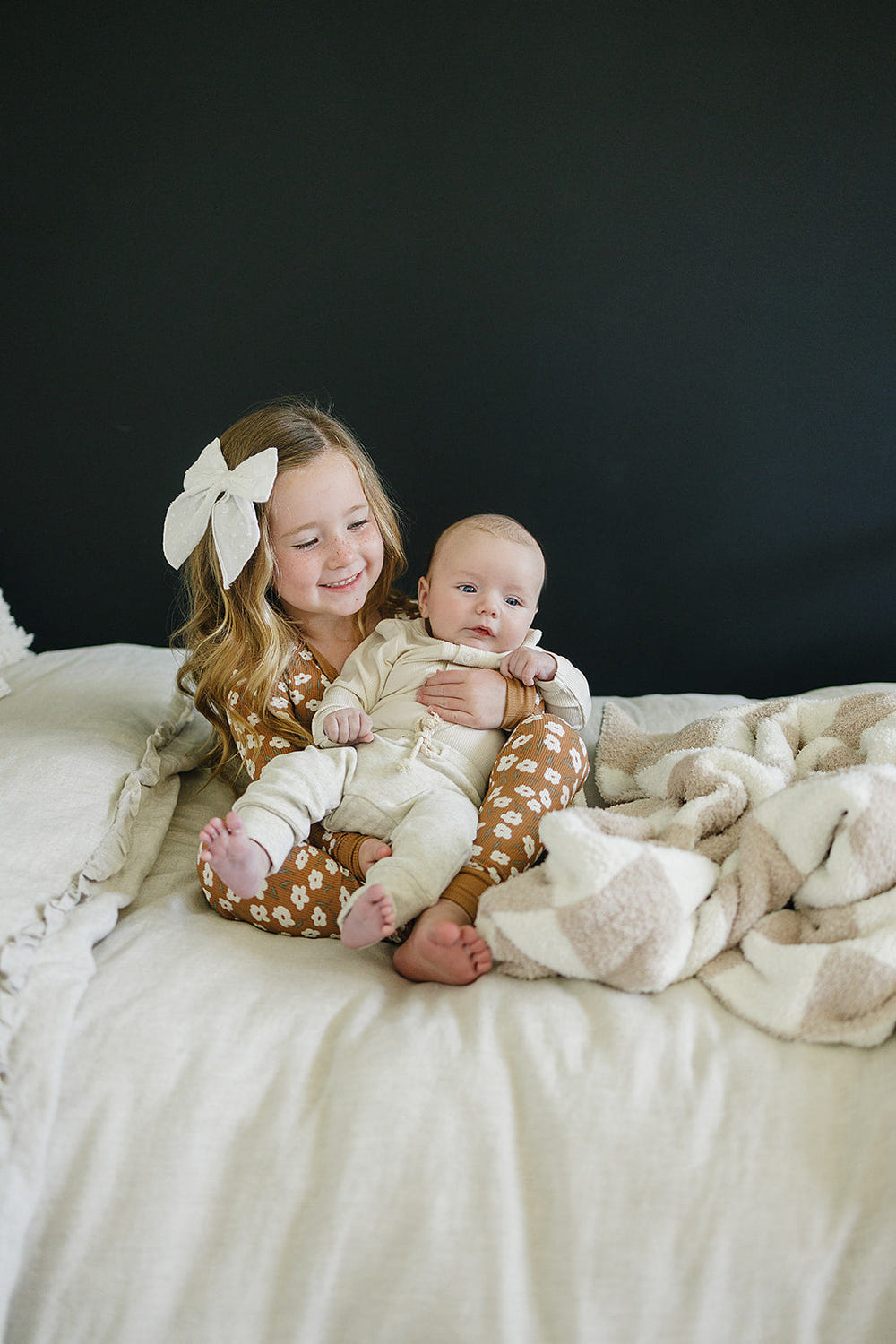 Cream Bamboo Snap Long Sleeve Ribbed Bodysuit - MOOGCO Baby