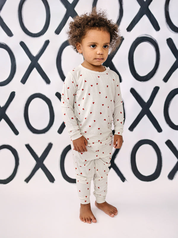 Tiny Hearts 2pc Bamboo Pajamas for babies, soft and breathable bedding for a cozy sleep.
