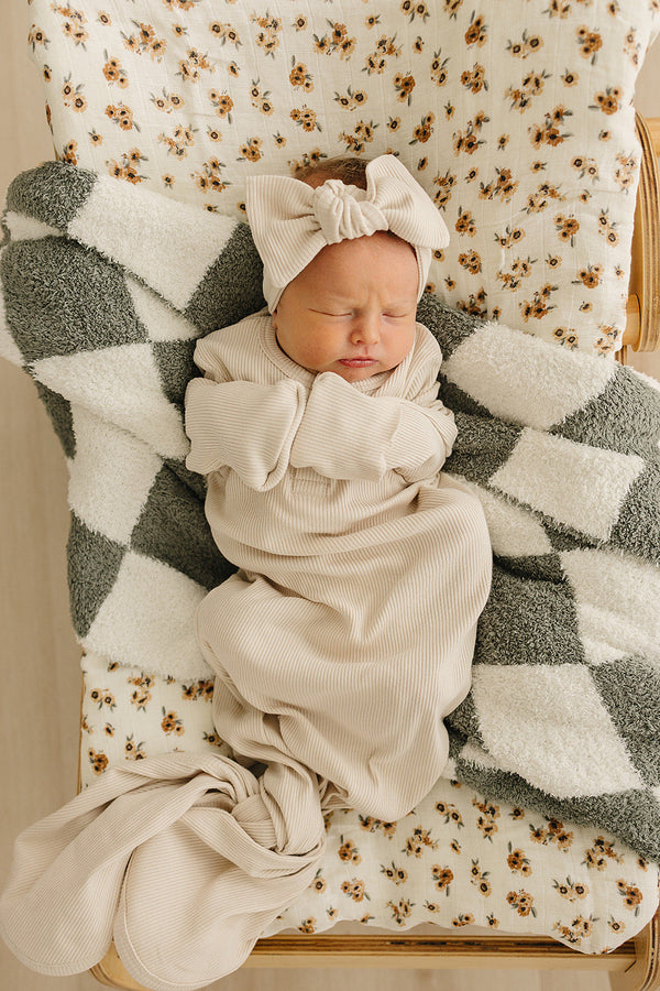 Cream Ribbed Bamboo Knot Gown - MOOGCO Baby