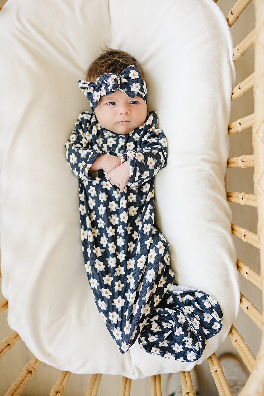 Navy Daisy Ribbed Bamboo Knot Gown for babies, perfect for comfortable sleep and stylish bedding.
