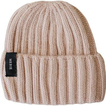 Light pink chunky knit beanie for babies, perfect for warmth and style in cooler weather.