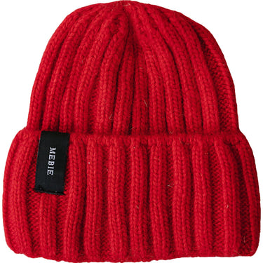 Red chunky knit beanie for babies, perfect for warmth and style in cold weather.