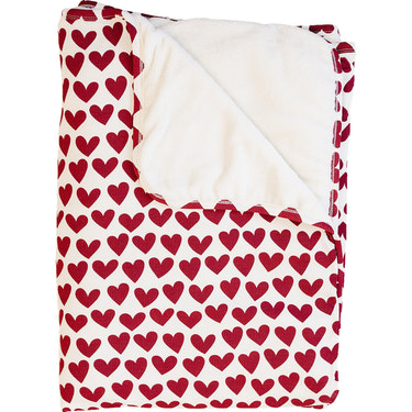 Hearts Bamboo Fleece Quilt for babies, soft and cozy bedding essential in a charming heart design.