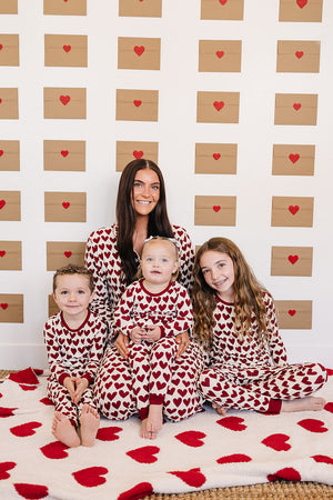 Hearts Ribbed Bamboo Cozy Set for babies, featuring soft fabric and adorable design, displayed at angle 7.