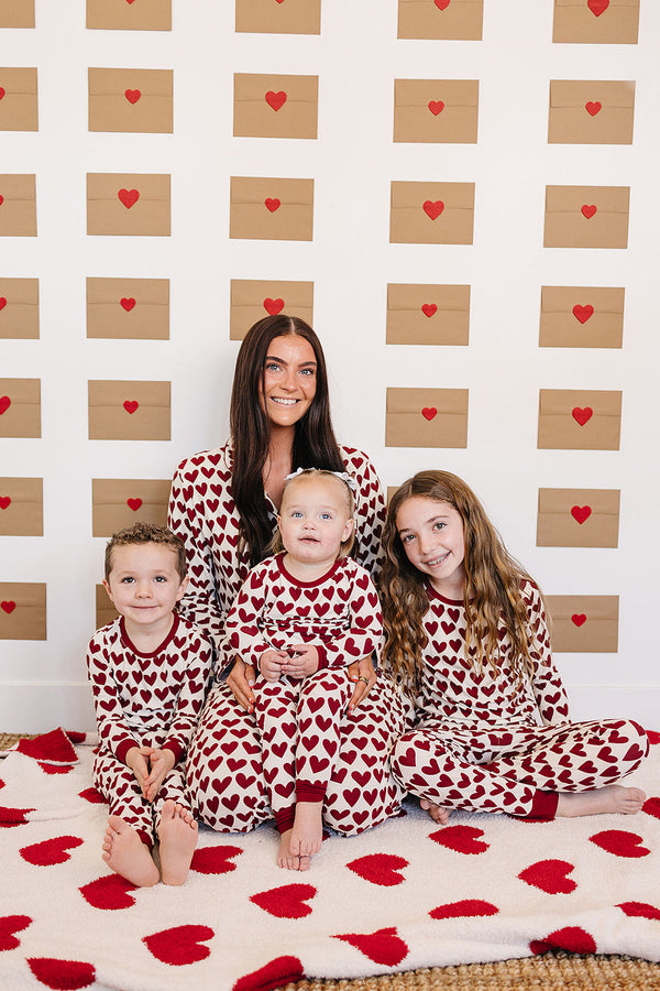 Hearts Ribbed Bamboo Cozy Set for babies, featuring soft fabric and adorable design, displayed at angle 7.