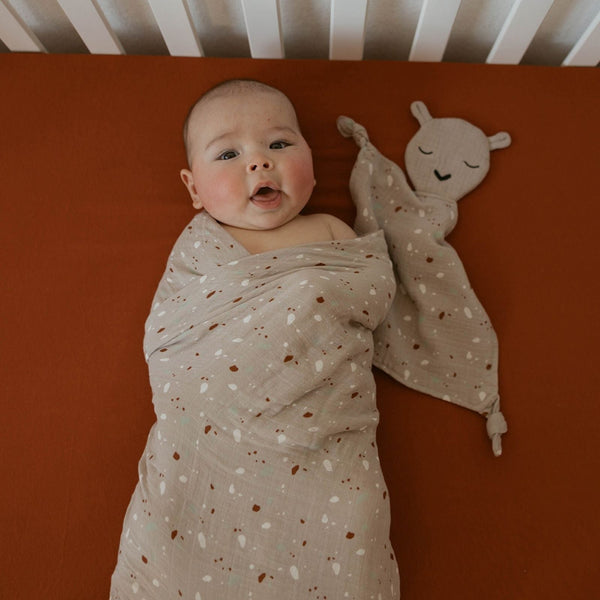 100% Muslin Alpaca Lovey for babies, soft and cuddly, perfect for comfort and security.