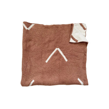 Arrow Caramel & Cream Plush Knit Blanket